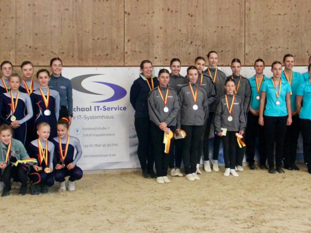 Erfolgreicher Saisonabschluss beim Voltigierturnier auf dem Paulshof Renchen!